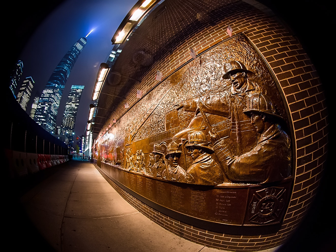 © Aaron Burns 2014